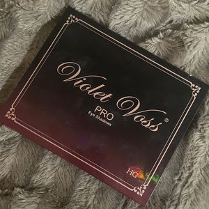 Violet Voss pro holy grail palette